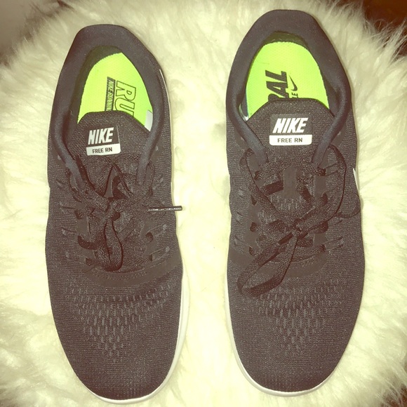 Nike Free Rn - Picture 1 of 4